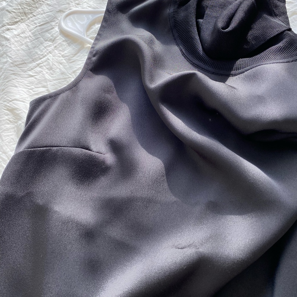 Satin club Monaco turtle neck dress